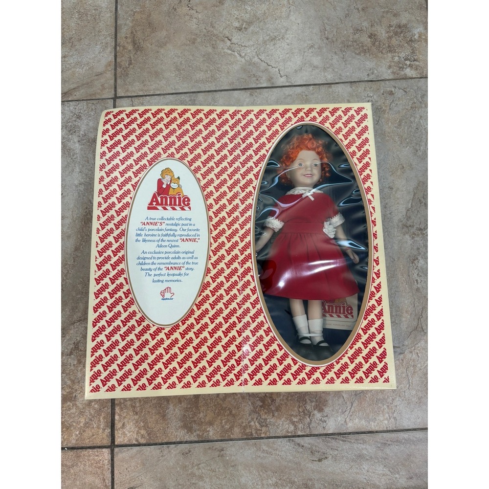 Vintage Applause Annie Porcelain Doll Aileen Quinn 1982 No. 8904 Red Dress